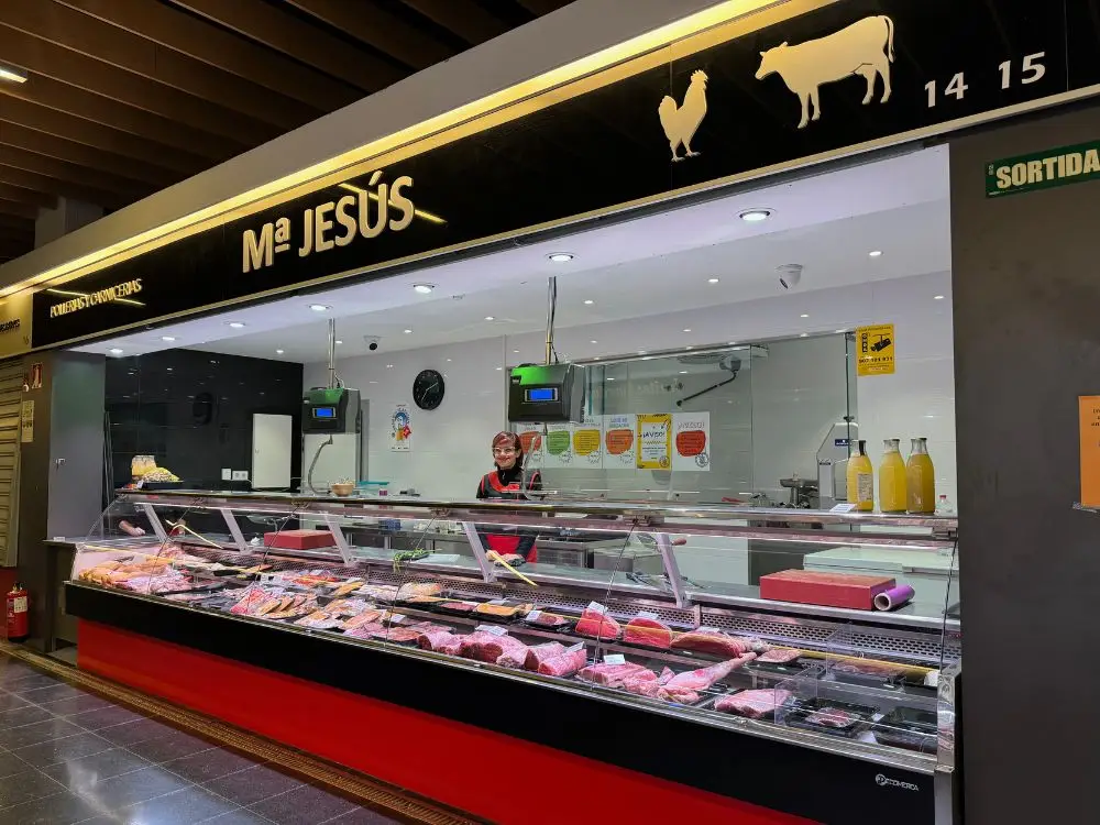 carnisseria-polleria-m-jesus-mercat-guinardo