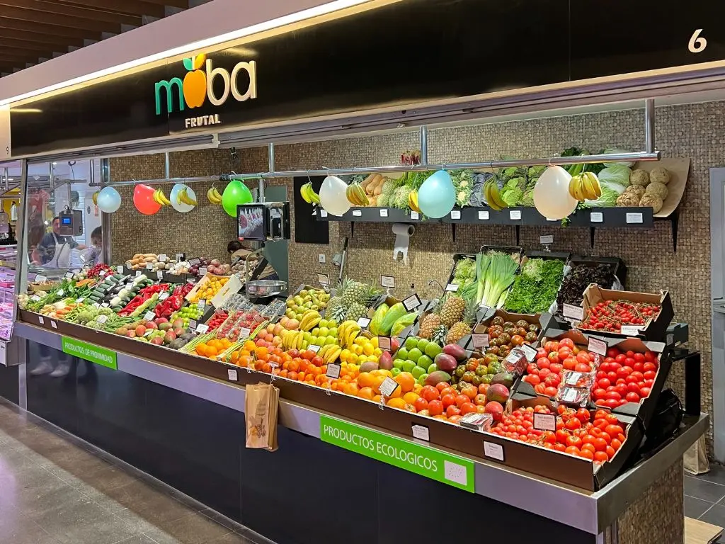 Fruteria Moba Frutal en el Mercat del Guinardó